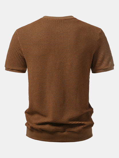 تي شيرت ضيق بأكمام قصيرة وحافة مزخرفة