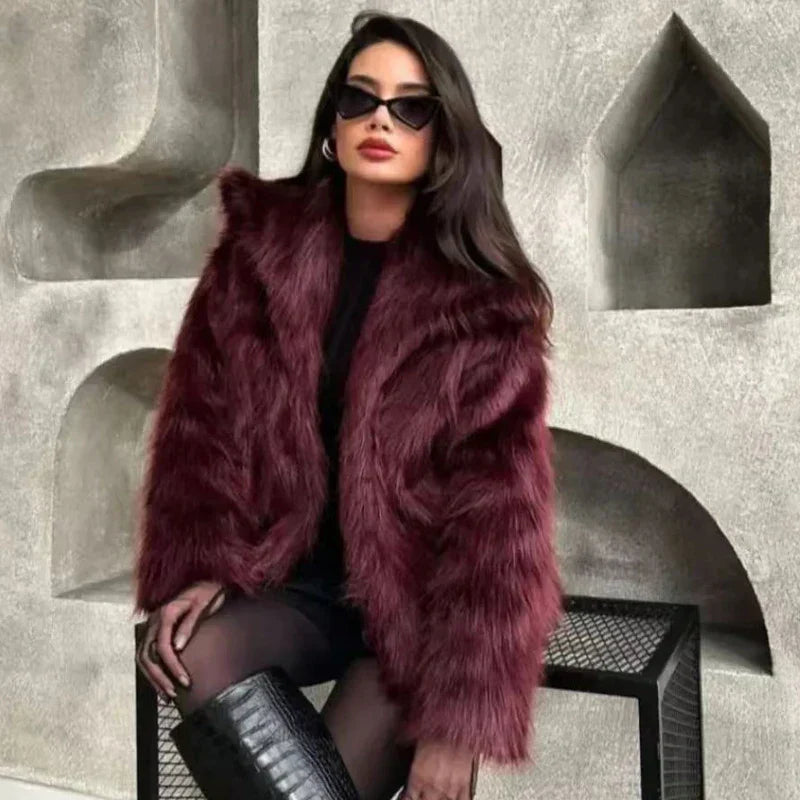 معطف الفرو الصناعي من ألباين غرايس